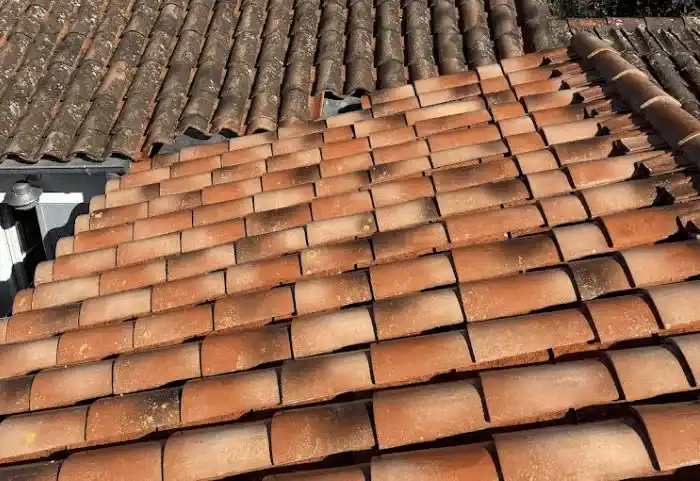 Couvreur pour fuite de toiture à Redessan