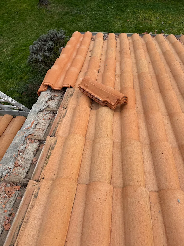 Réparation de toiture à Redessan